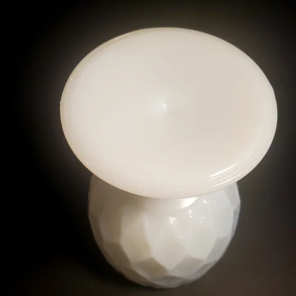 VINTAGE Textured Diamond White Milk Glass Pedestal Goblet MCM Bowl EUC - Picture 4 of 5